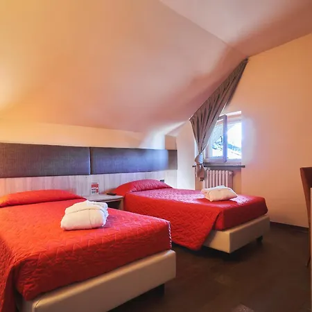 Hotel Mondole - Azzurro Club 3*