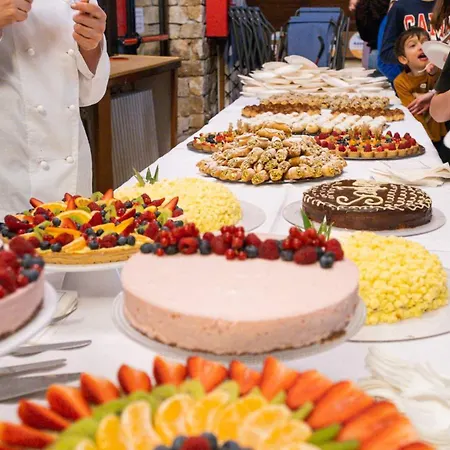 Hotel Mondole - Azzurro Club 3*