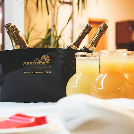Hotel Mondole - Azzurro Club 3*