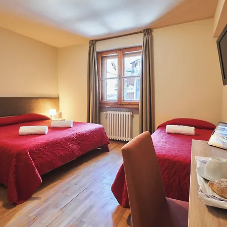 Hotel Mondole - Azzurro Club 3*